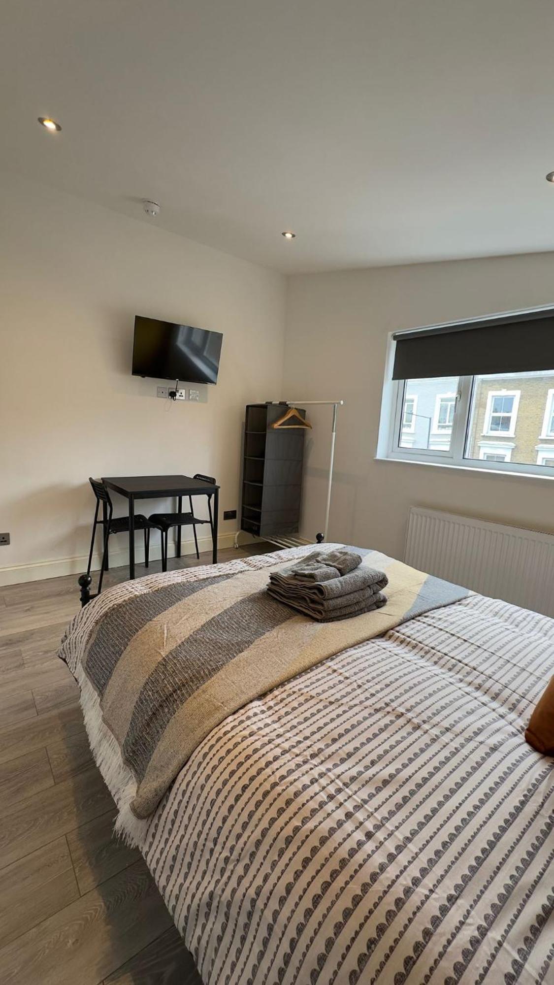 15 Min To Central London Guest Suites 22 ภายนอก รูปภาพ