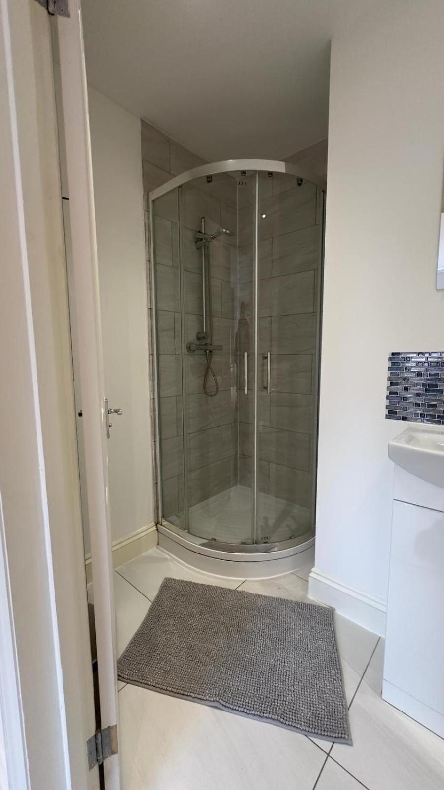 15 Min To Central London Guest Suites 22 ห้อง รูปภาพ