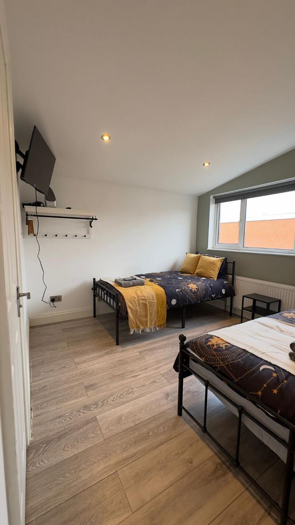 15 Min To Central London Guest Suites 22 ภายนอก รูปภาพ