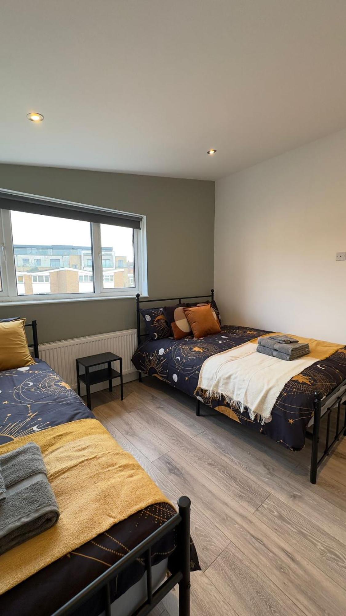 15 Min To Central London Guest Suites 22 ห้อง รูปภาพ