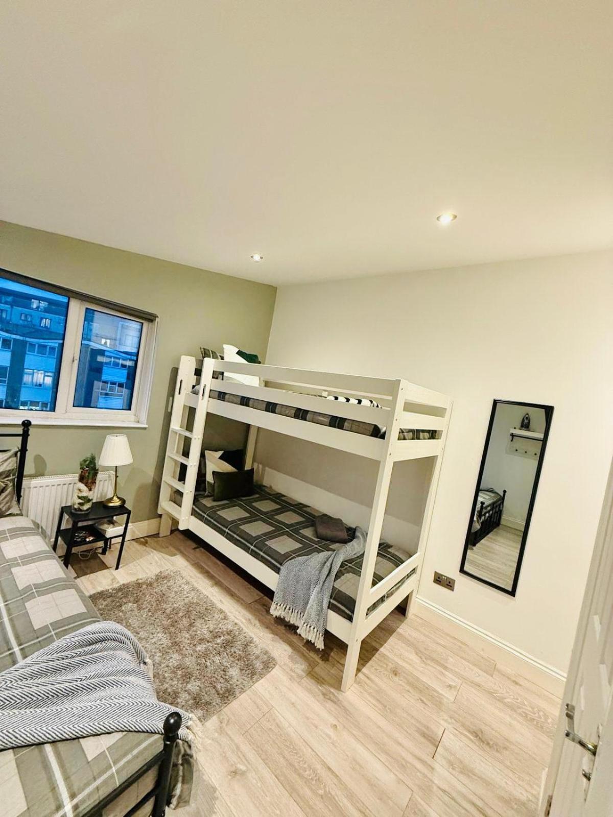 15 Min To Central London Guest Suites 22 ภายนอก รูปภาพ