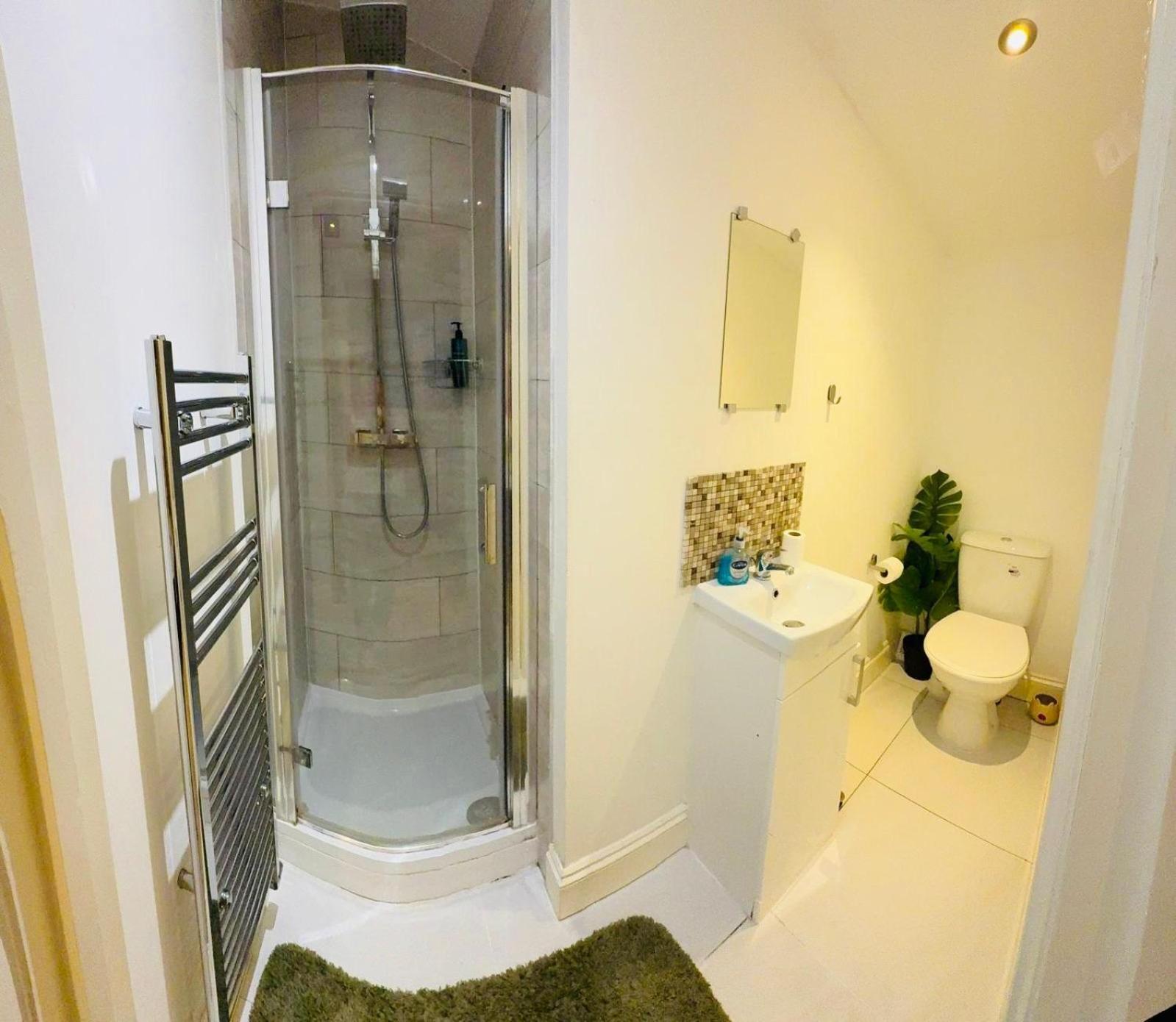 15 Min To Central London Guest Suites 22 ห้อง รูปภาพ