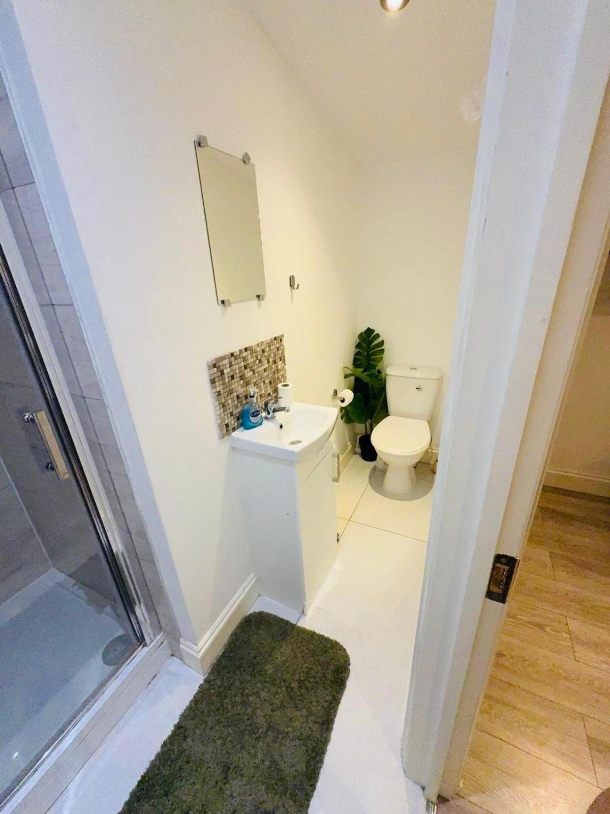 15 Min To Central London Guest Suites 22 ห้อง รูปภาพ