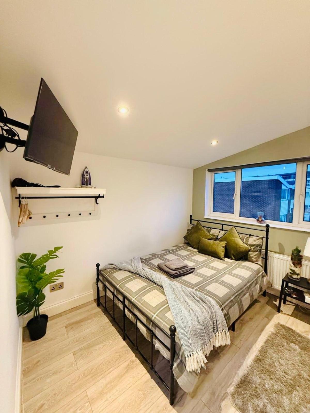 15 Min To Central London Guest Suites 22 ห้อง รูปภาพ
